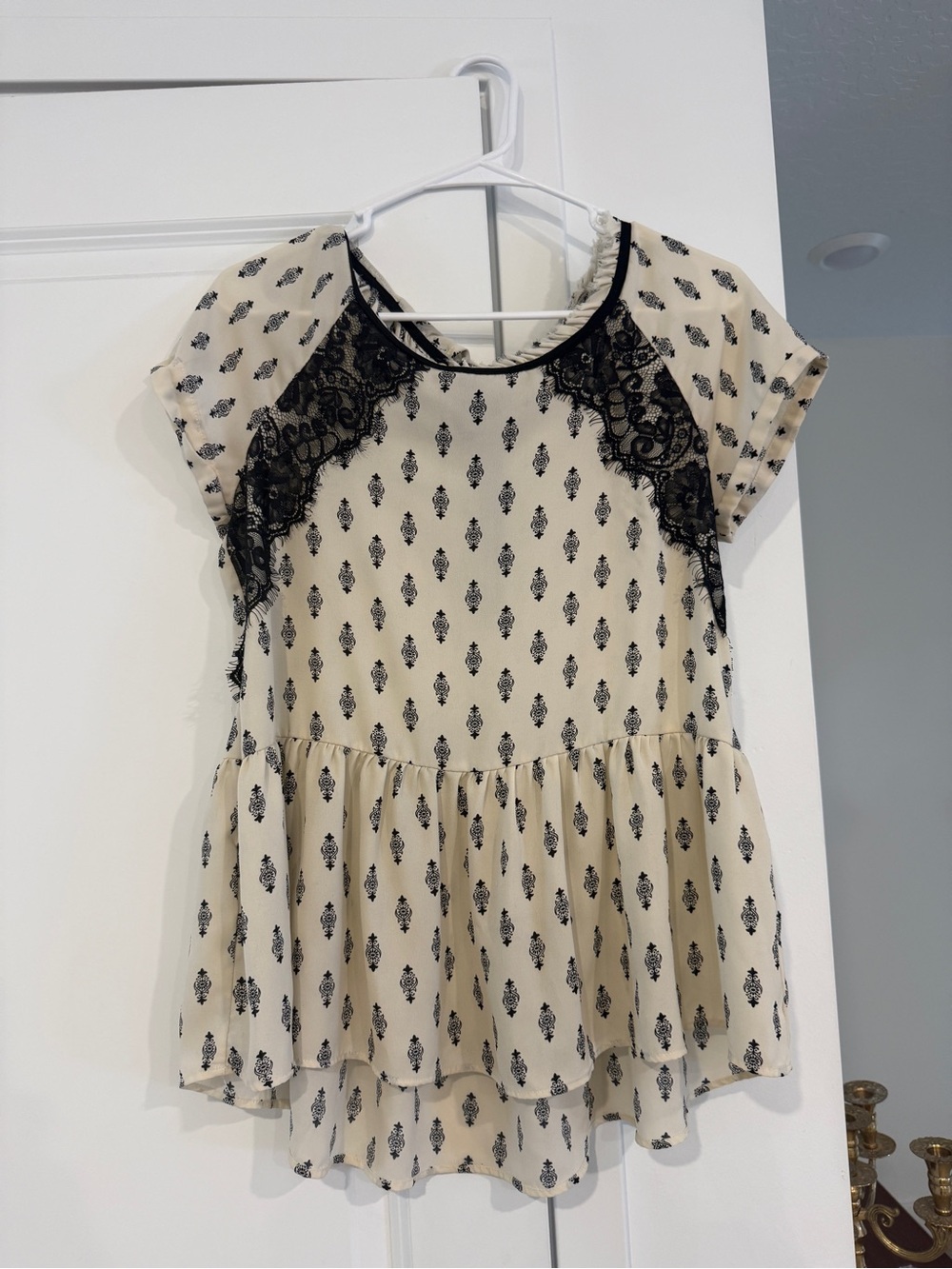 Women's Cream Lace-Trim Printed Peplum Top